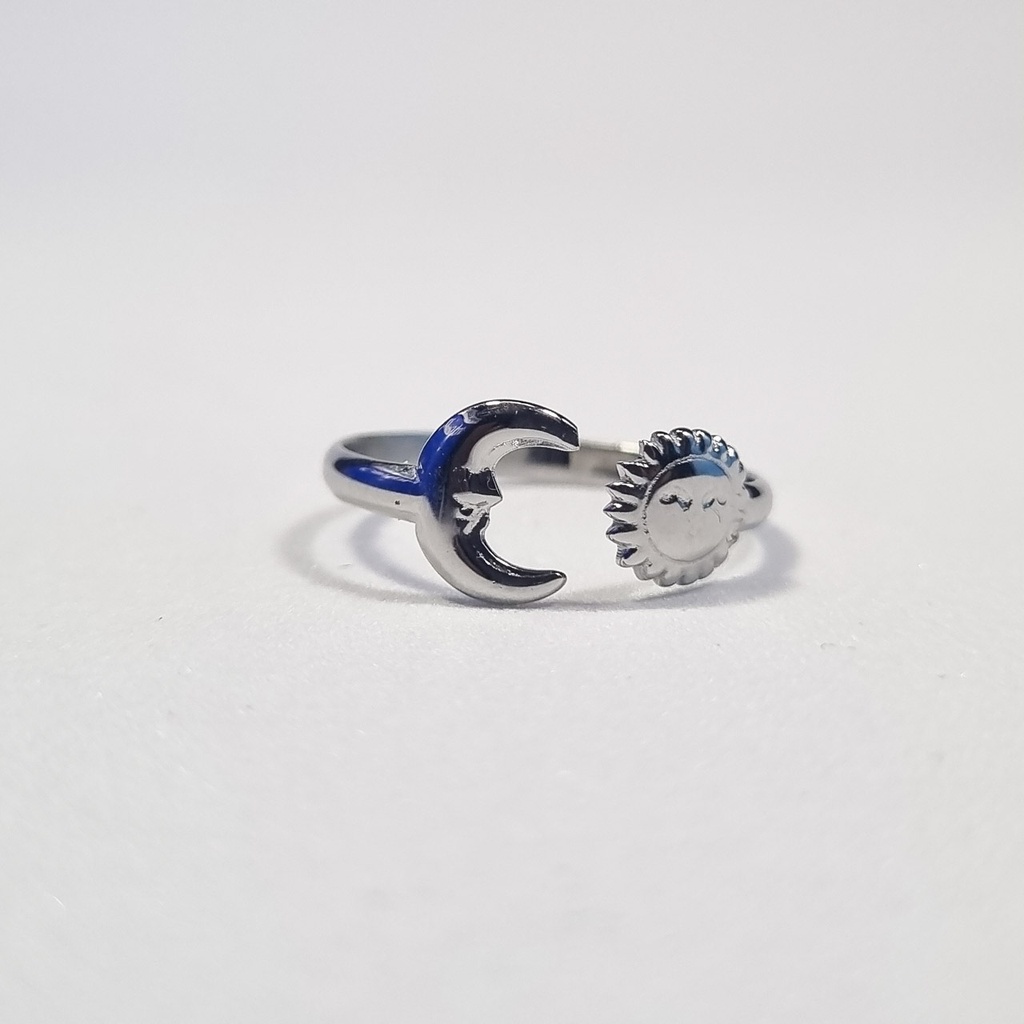 Anillo plateado sol y luna